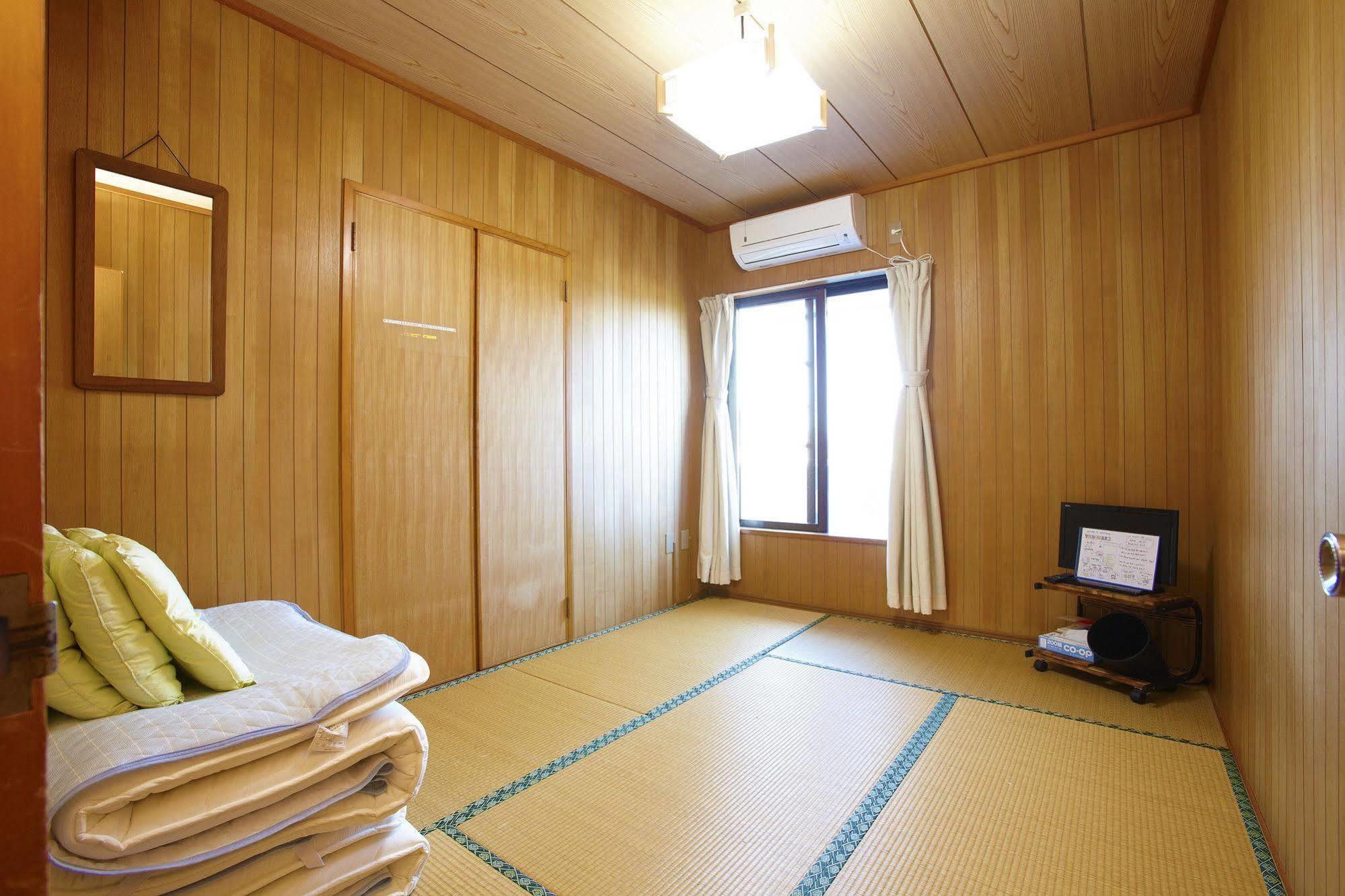 Minshuku Yadokari Hotell Zamami Eksteriør bilde